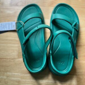 Teva Hurricane Drift Sandals NWT Size 3